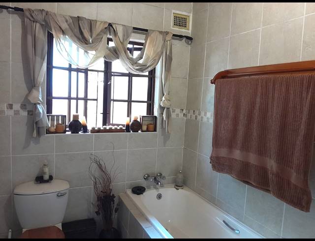 4 BEDROOM HOUSE FOR SALE IN BLUFF